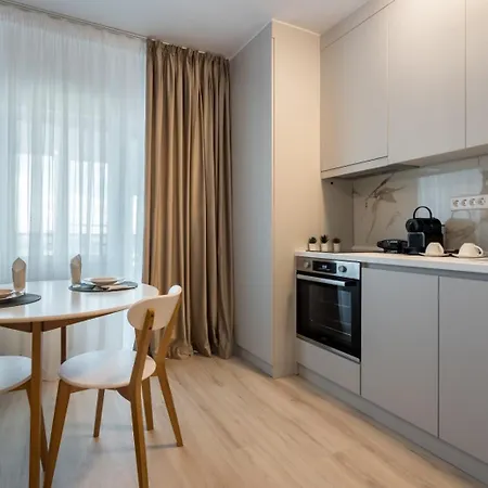 2 High-ends With Pool - Perfect For Long Apartment *