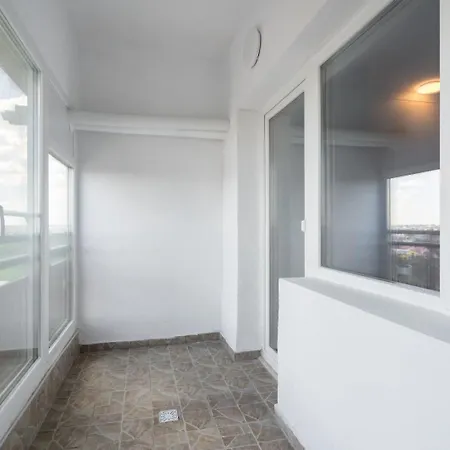 2 High-ends With Pool - Perfect For Long Bucharest