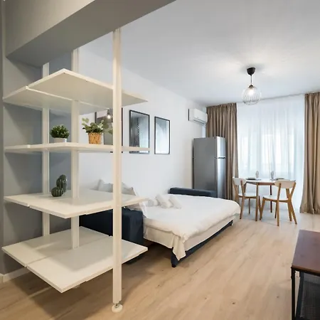 2 High-ends With Pool - Perfect For Long * Bucharest