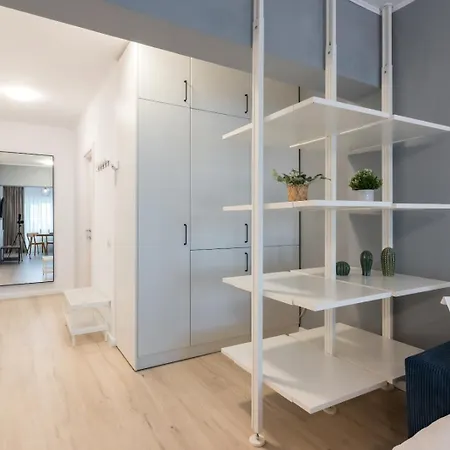 Apartment 2 High-ends With Pool - Perfect For Long Bucharest